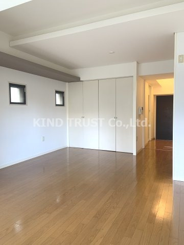 Chrysantheme Westの居間・リビング|ゆったりとしたリビングです