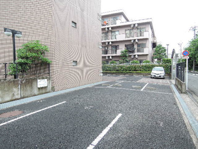 敷地内駐車場（空要確認）