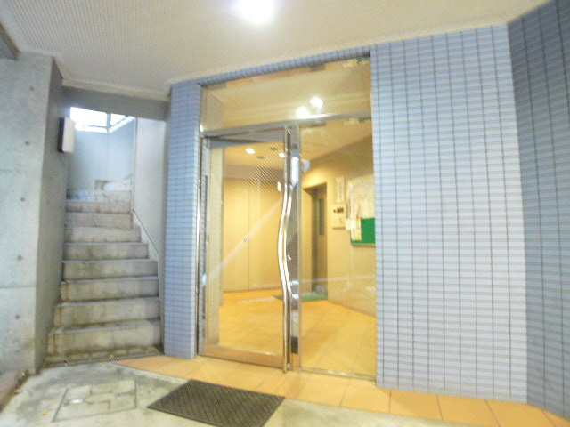 【エントランス】