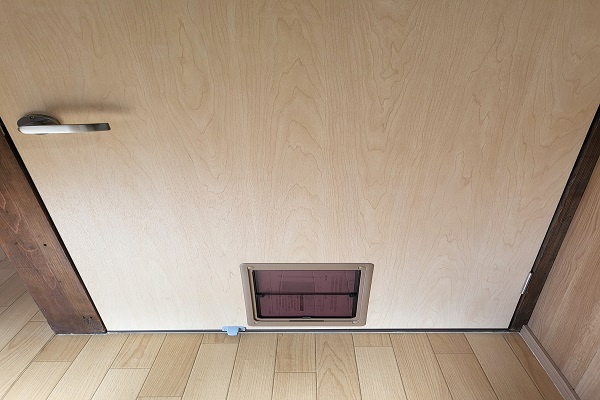 中古住宅　日野東６丁目のその他|全室にペットドア付でストレスフリー