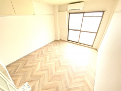 【居間・リビング】 | ロイヤル柏原