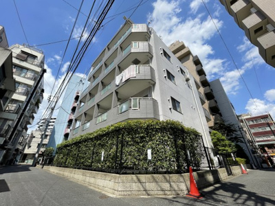 【外観】 | Supreme