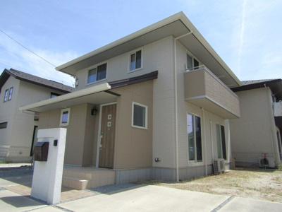 【外観】 | 中古戸建　甲府市西油川町 | 外観は落ち着いています