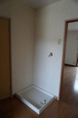 【その他】 | ハイツ中嶋 | 室内に洗濯機置場もあります