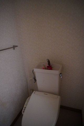 【トイレ】 | ハイツ中嶋 | ウォシュレット付きのトイレです