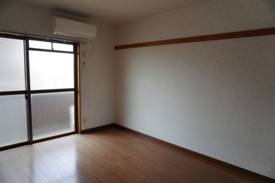 【洋室】 | ハイツ中嶋 | 明るい洋室です