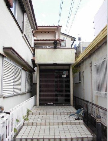 大津市大萱１丁目の店舗の外観