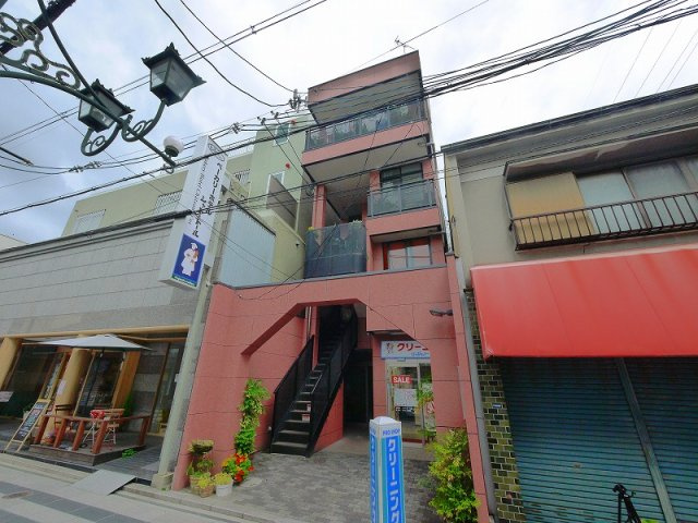 川井ビルの外観