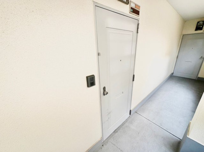 【玄関】 | ハイネス藤ヶ丘