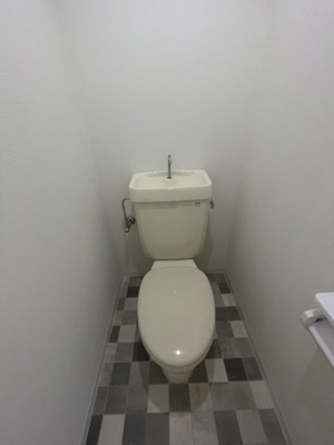 【トイレ】 | 阪口ハイツ | 落ち着いた色調のトイレです