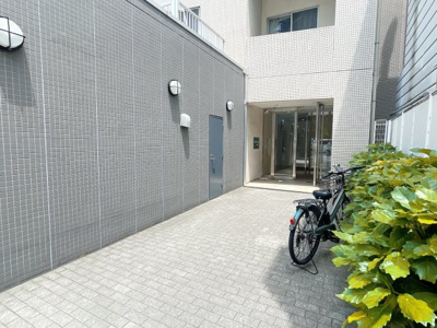 【エントランス】 | エスティメゾン千駄木