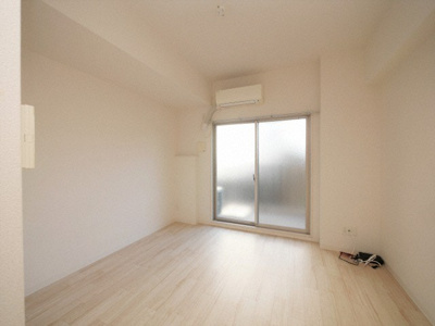 【居間・リビング】 | LIVIAZ NAMBA LUCE