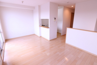 【居間・リビング】 | カーサベルデ海岸通