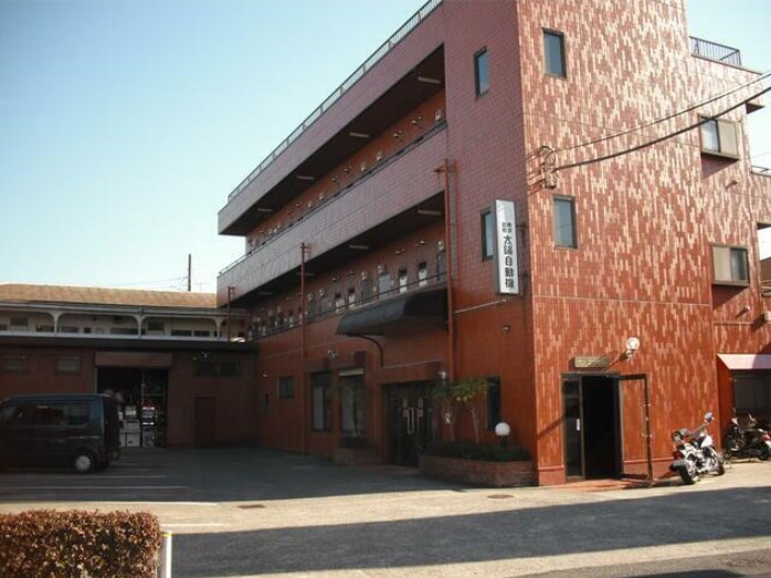 サンエクセルのエントランス