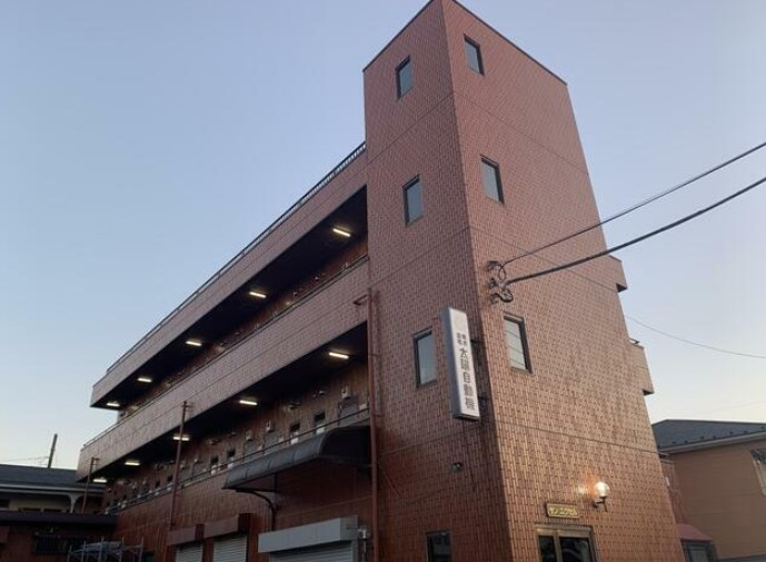 サンエクセルの外観