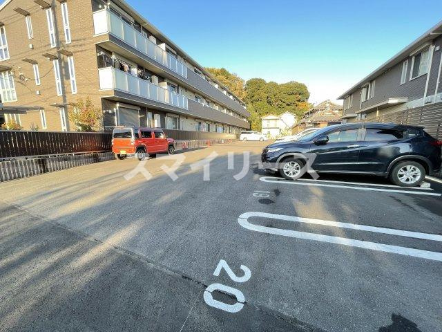 コンフォールコートⅡの駐車場