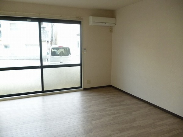 エスペランサ今市の子供部屋|１階のお部屋のお写真です