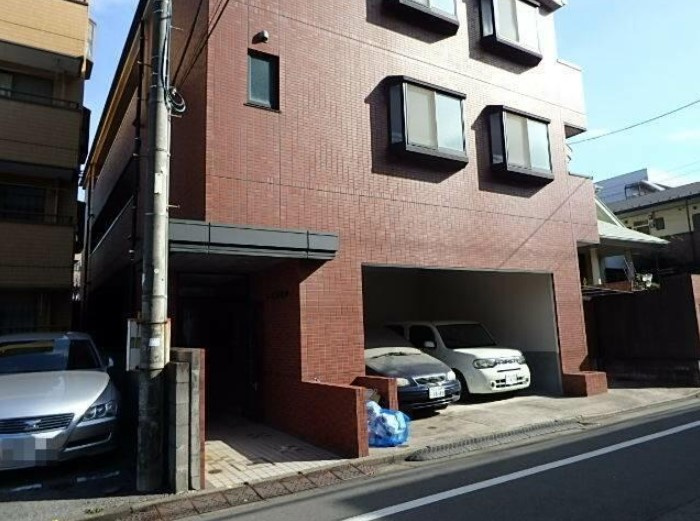 コーポ中葛西の駐車場