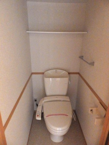 【トイレ】 | エミネンス上野中 | 落ち着いた色調のトイレです