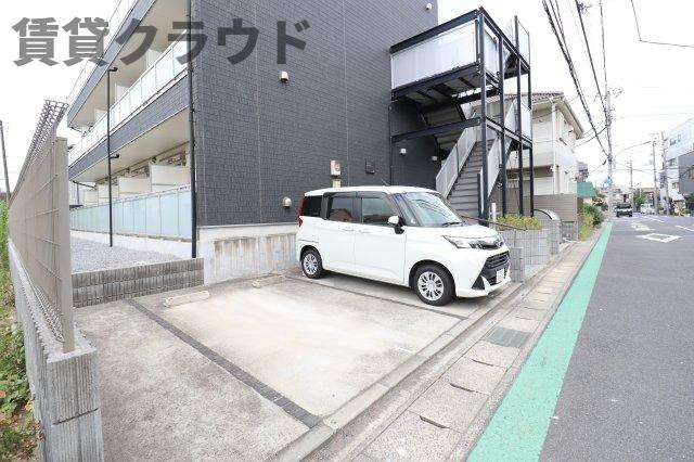 リブリ・ジェイパレスの駐車場|駐車場に車を止められます
