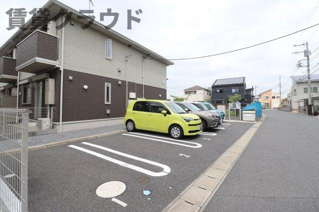 メゾン・エトワールの駐車場|駐車場完備です