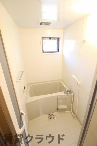 バニュルスⅠの浴室|ゆったり過ごせるお風呂です