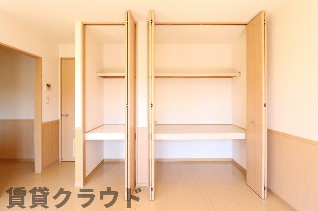 バニュルスⅠの収納|こまごまとしたものを収納できそうですね