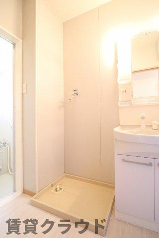 バニュルスⅠの洗面所|洗濯機置場