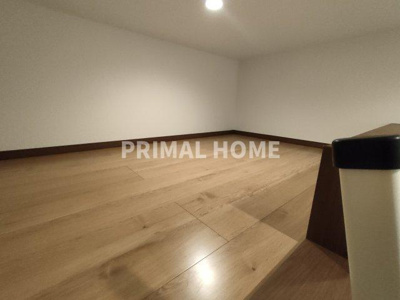 【内装】 | ビームスルック | 明るい室内です