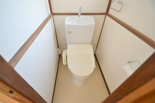 広島市西区南観音６丁目の一戸建てのトイレ