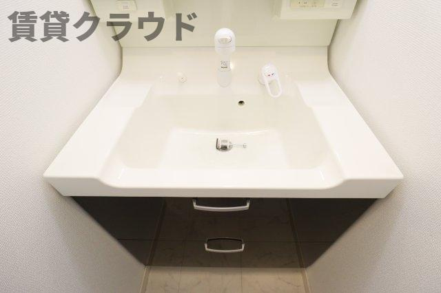 レガーロ千葉中央の洗面所|コンパクトで使いやすい洗面所