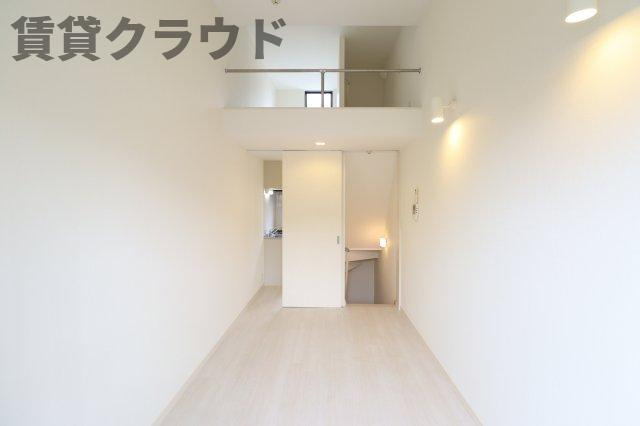 レガーロ千葉中央の洋室|明るい洋室です