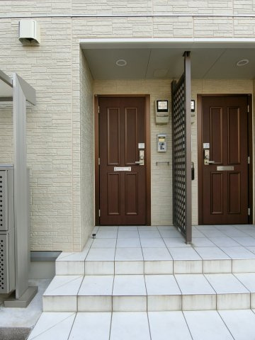 クラルテの玄関