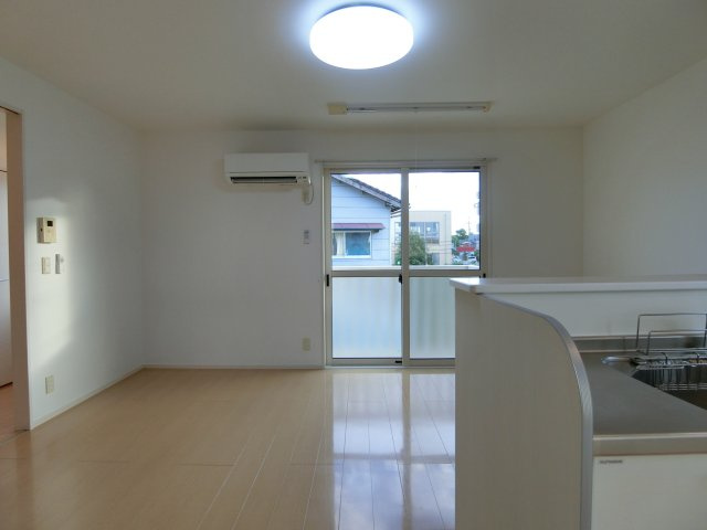 クラルテの居間・リビング