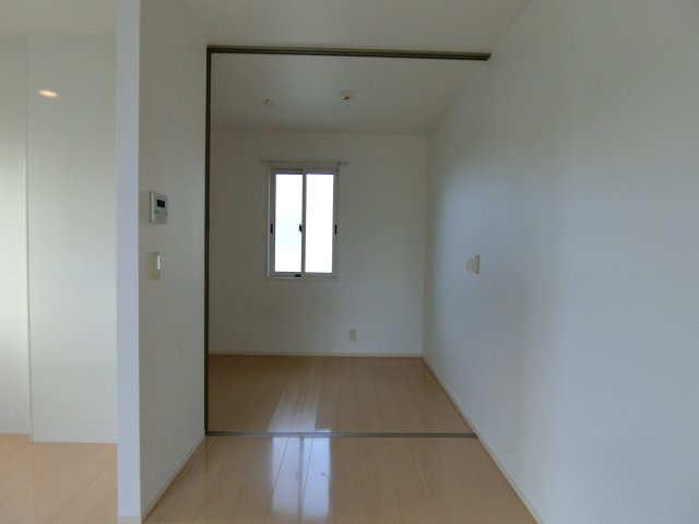 クラルテの洋室