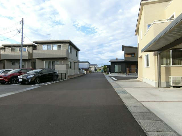 クラルテの周辺