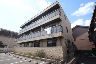 鉄骨３階建てマンション
