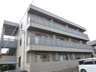 しっかりした外観のマンションです