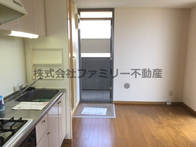 【玄関】 | グラスヒル平潟A