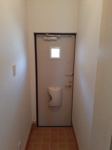 エレガンス山川Ⅱの玄関