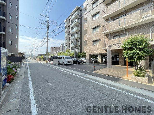 エクレール東比恵の周辺