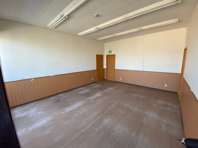 【居間・リビング】 | 事業用）石川会館