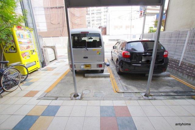 ラフォーレ東野田2　仲介手数料無料の駐車場