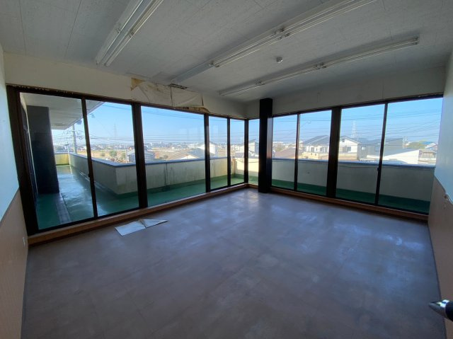 事業用）石川会館のロビー