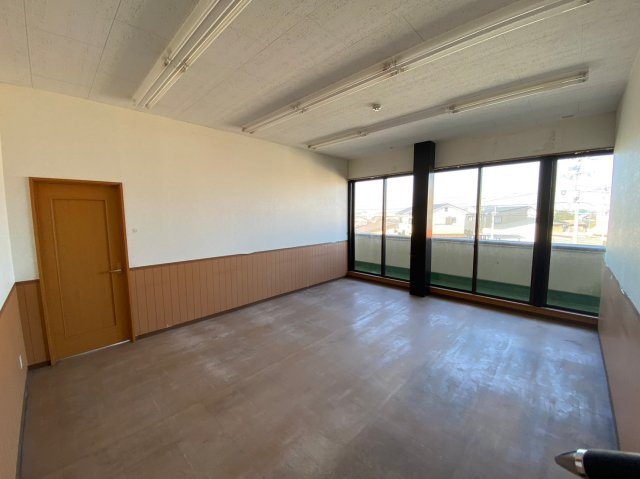 【居間・リビング】 | 事業用）石川会館