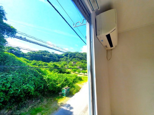 【バルコニー】 | LEAO ALEGRIA | 暖かな日差しのふりそそぐバルコニー