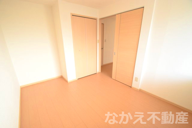 【寝室】 | 使い勝手のいい寝室です