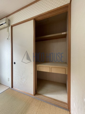 ガレージ付き今福戸建の収納