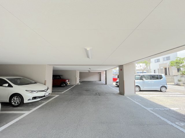 アーサー大橋南エクシオの駐車場