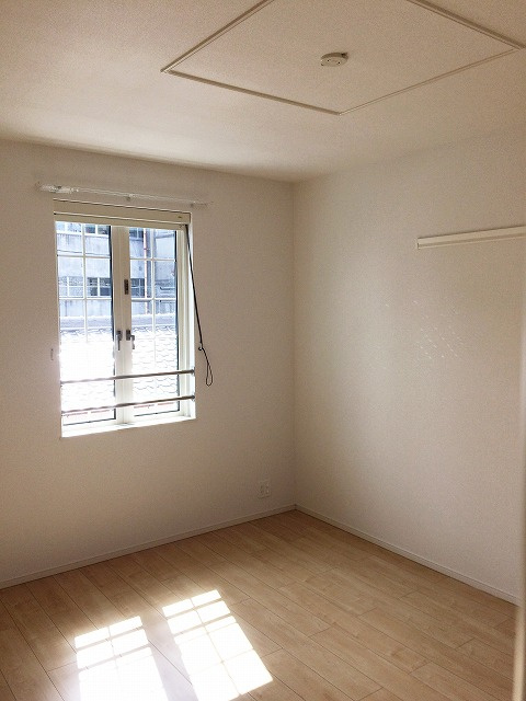 リサヤニシルの内装